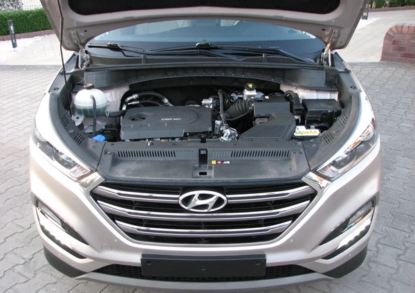 Hyundai Tucson cena 70900 przebieg: 162000, rok produkcji 2017 z Rawicz małe 667
